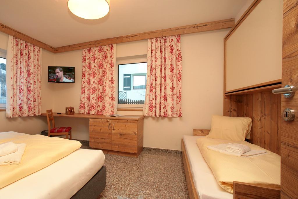 Intown Apartment Schmiede Saalbach-Hinterglemm Exterior photo